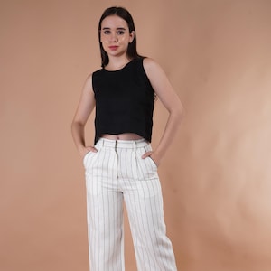 Schwarzes Leinen Crop Tank Top | Minimalistische Damen Leinen Leibchen | Ärmelloses Sommer Leinen Top | Kurzes Leinenhemd für einen lässigen, schicken Look