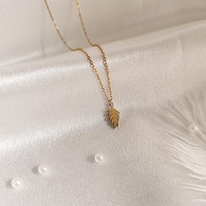 Minimalist Leaf Necklace | 18K Gold or Silver Stainless Steel Pendant | 6x12mm Leaf Charm | Dainty Nature-Inspired Jewelry | Gift for Her