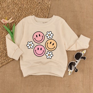 Smile face Groovy Kids Sweatshirt, Retro Birthday, Smile face Toddler Sweatshirt Smile Face Birthday Outfit,Sweatshirt for Girls