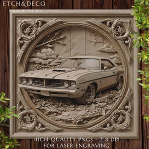 Puede incluir: Una detallada talla de madera de un coche clásico dentro de un marco circular, sobre un fondo de paisaje con nubes y árboles. El marco presenta adornos ornamentados. El texto "HIGH-QUALITY PNGS - 318 DPI FOR LASER ENGRAVING" está en la parte inferior.
