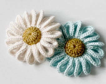 Patrón de aplique de flor de crochet 3D: Margarita tridimensional (patrón PDF)