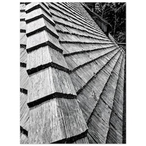 Linee geometriche: poster in bianco e nero del tetto di una capanna di legno - Arredamento minimalista