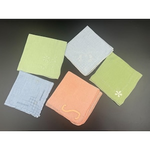 5 Vintage Womens Handkerchiefs Hankies Pastels