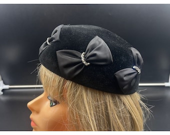 Vintage Edette Womans Black Velvet Pill Box Hat Bows & Rhinestones