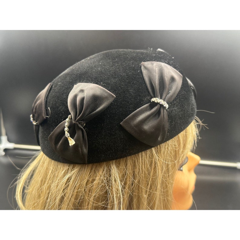 Vintage Edette Womans Black Velvet Pill Box Hat Bows & Rhinestones image 3