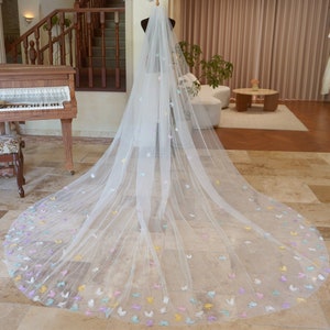 Colorful Butterfly Wedding Veil Cathedral,Ivory Tulle Veil,Fairy Bridal Veil,Customized Veil,White/Champagne/Beige,Scattered Floral Veil