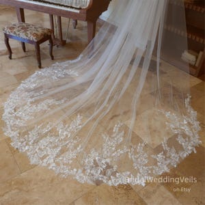 Embroidery Flower Wedding Veil,Ivory Cathedral Veil With Shiny Sequins Flowers,Lace Veil,Tulle Bridal Veil,White/Champagne/Beige Veils
