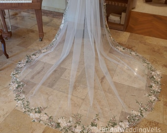 Véu de noiva estilo catedral com bordado floral verde champanhe e acabamento em renda, véu de tule estilo fada, disponível em cores e tamanhos personalizados.