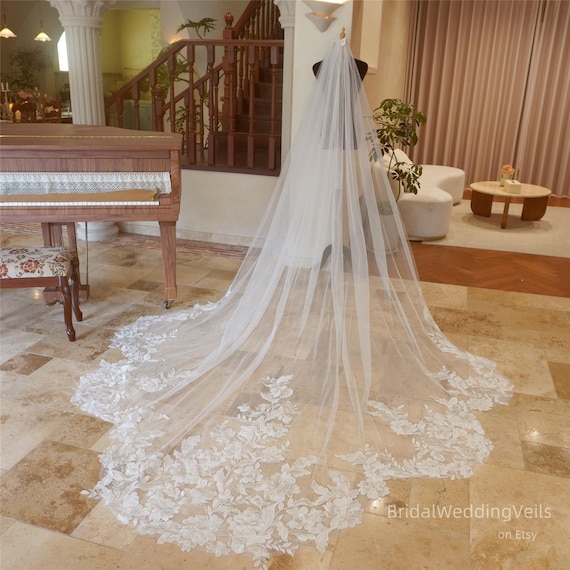 Ivory Tulle Lace Wedding Veil With Unique Cut 5 Rounds  display picture 1