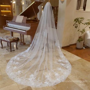 Leaf Wedding Veil With 3D Flowers,Embroidery Lace Veil Cathedral,Fairy Bridal Veil,Handmade Customized Unique Veil in All Colors Size