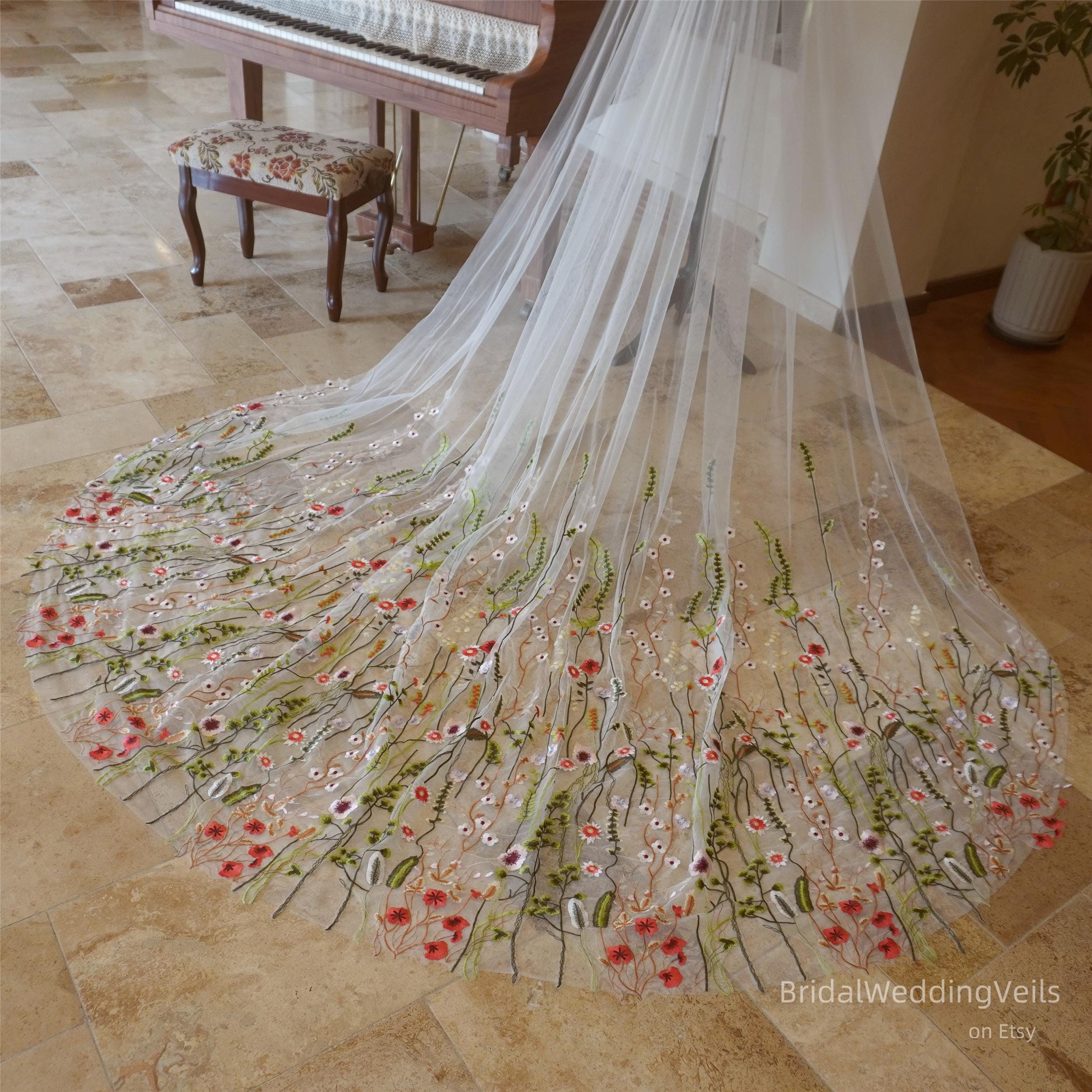 Floral Embroidery Cathedral Wedding Veil: Colorful  display picture 3