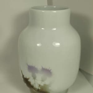 Jarrón de cardo de porcelana escocesa Highbank, fabricado en Lochgilphead, Escocia