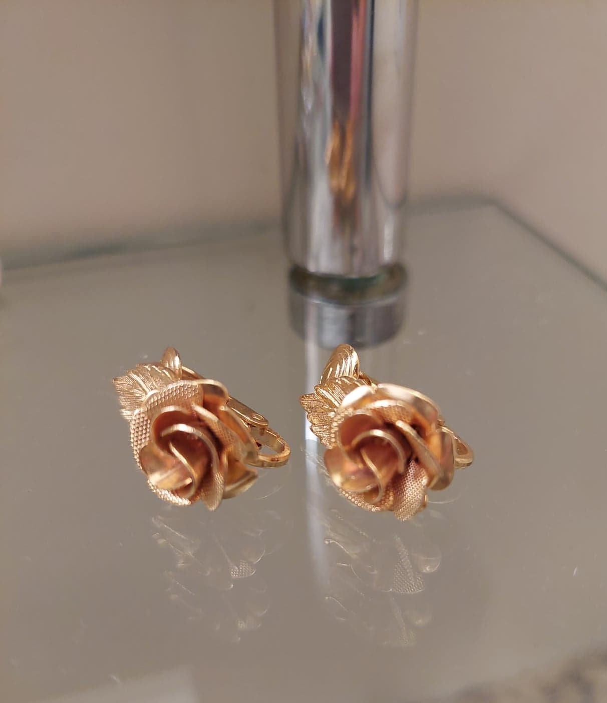 14K ROSE GOLD STUDS 5.5mm FLORAL EARRINGS BOTANICAL FLOWER DAINTY VINTAGE  STYLE