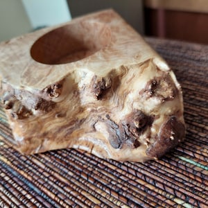 Porta-velas feito à mão em madeira Burl, assinado