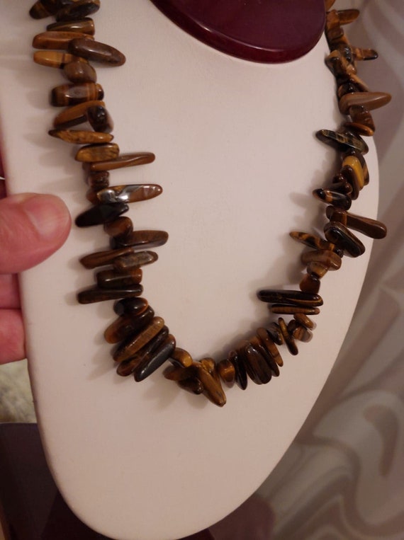 Lovely Tigers Eye Polished Stone Dagger Style Neck