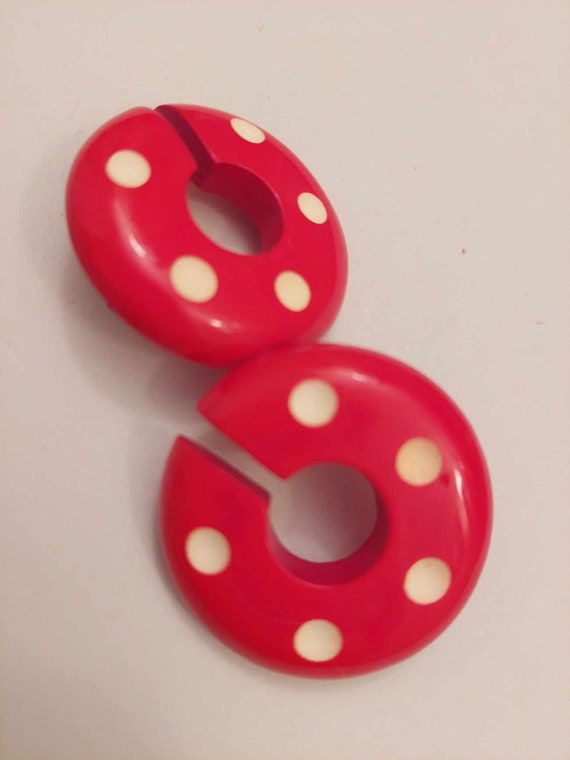 Retro Red and White Dotted Resin Stud Earrings - image 2