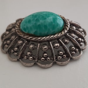 Vintage Peking Glass Ornate Silver Brooch Pin