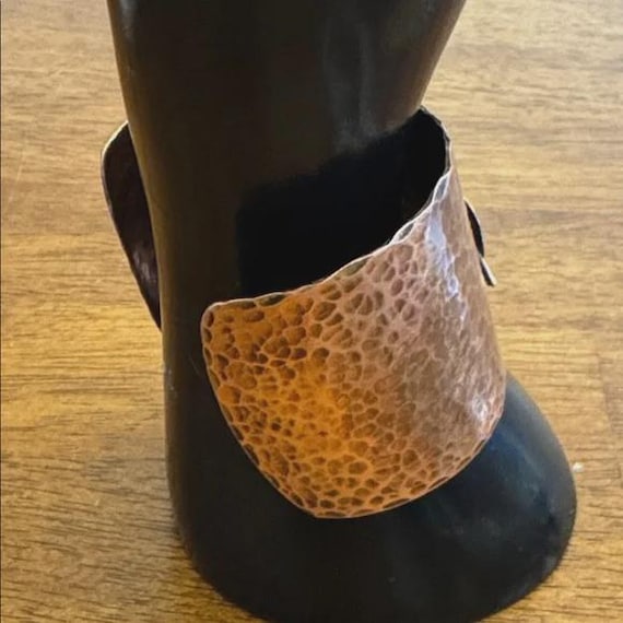 Vintage Solid Hammered Copper Artisan Artists Cuf… - image 4