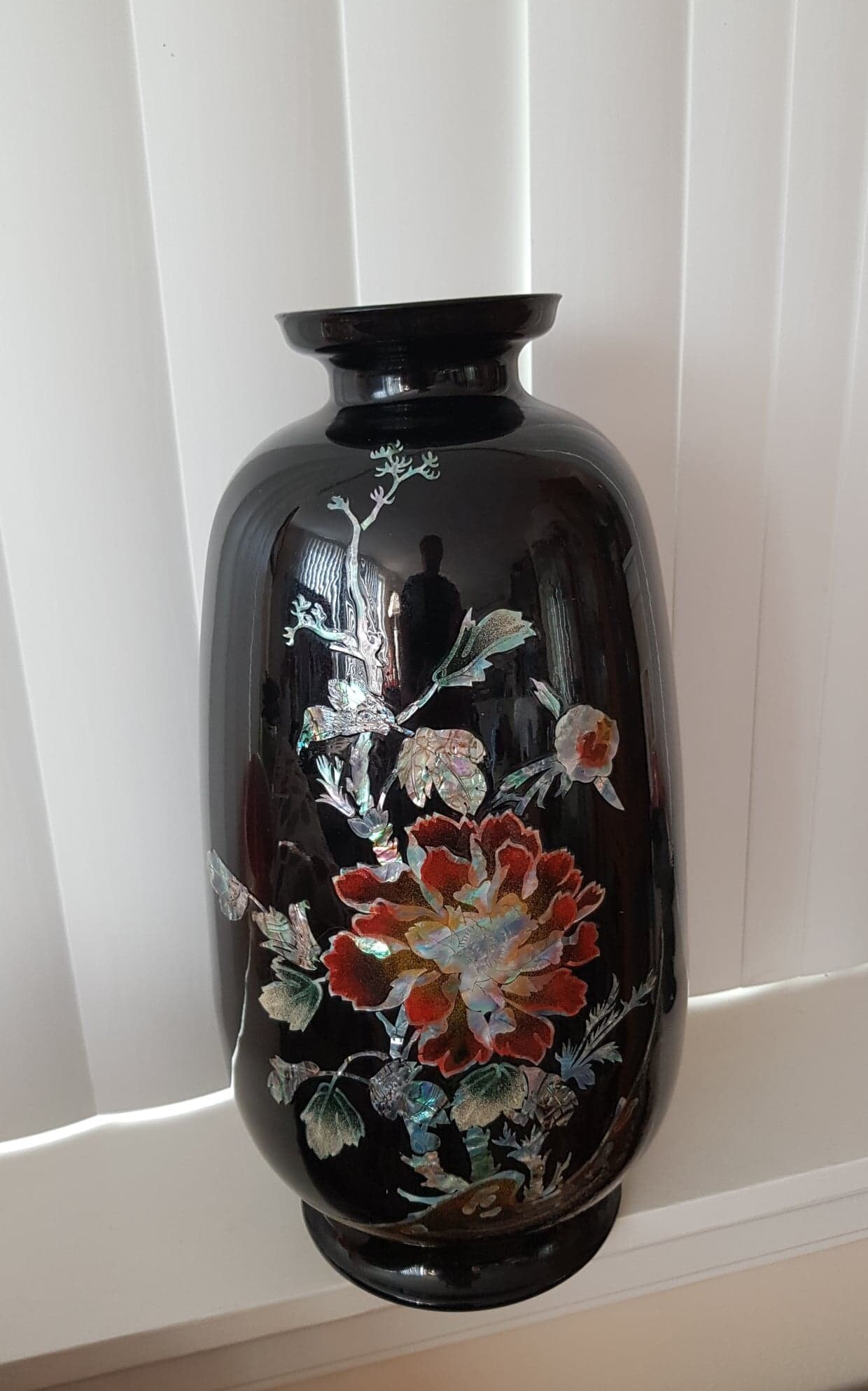 Vintage Tall Black Lacquer Inlaid Abalone Shell Vase Etsy