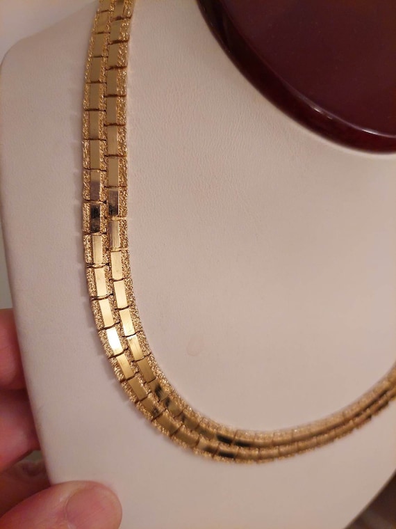 Gold Tone 70's 2 Sided Flat Choker Chain Necklace - image 7