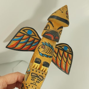 Totem, First Nations Vintage Carved  and Hand Painted Wood Totem Pole, Souvenir Canada