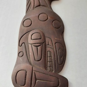 14.5 Inches First Nations Wood KILLER WHALE and Chief Carving, signed Chris Parell 1990 , Squamish, British Columbia, CANADA