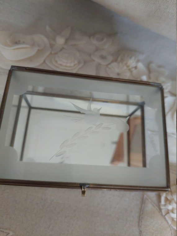 Etched Bird Glass and Brass Mirrored Jewelry Box - image 8