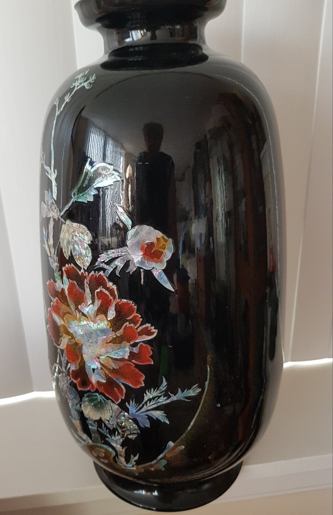 Vintage Tall Black Lacquer Inlaid Abalone Shell Vase Etsy