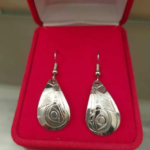 Vintage First Nations Hummingbird Design  Earrings, signed DLL, Don Lancaster