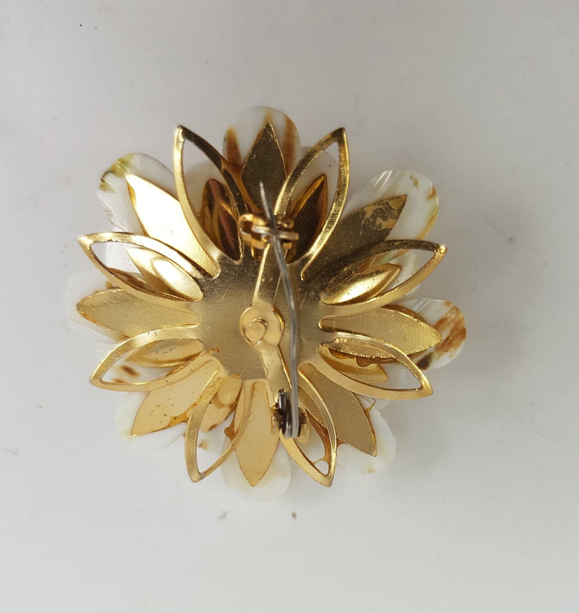 Broche Vintage Fleur En Nacre Véritable - Bijou Ancien Occasion