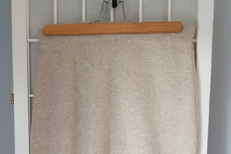 Vintage Cream Coloured Wool Skirt size Small