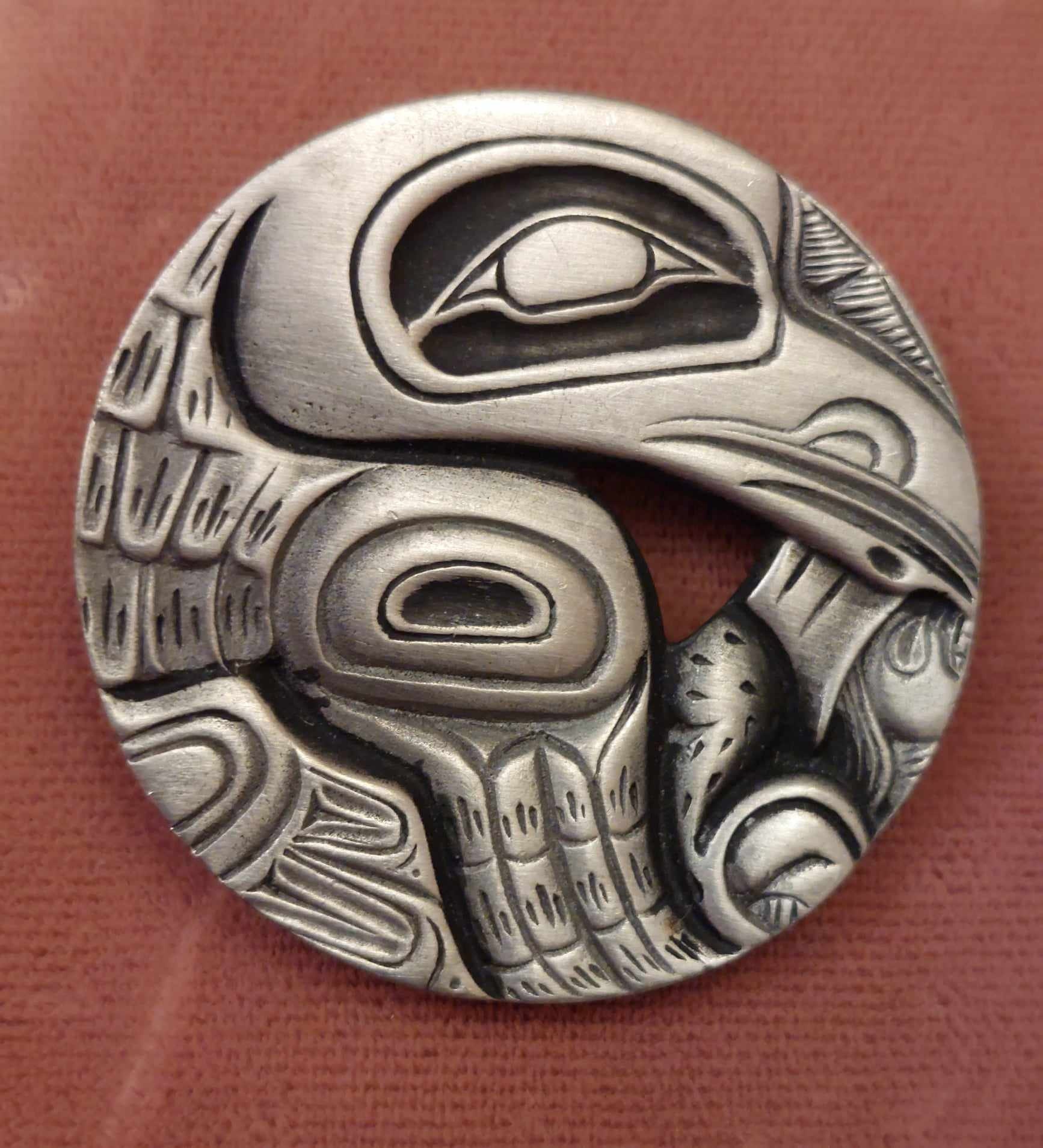 Vintage First Nations Canadian Pewter RAVEN Brooch, 2 Inches