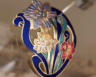 Broche Plaque En Nacre Sculptée Motif Oiseau - Bijou Vintage Occasion, Décoration élégante