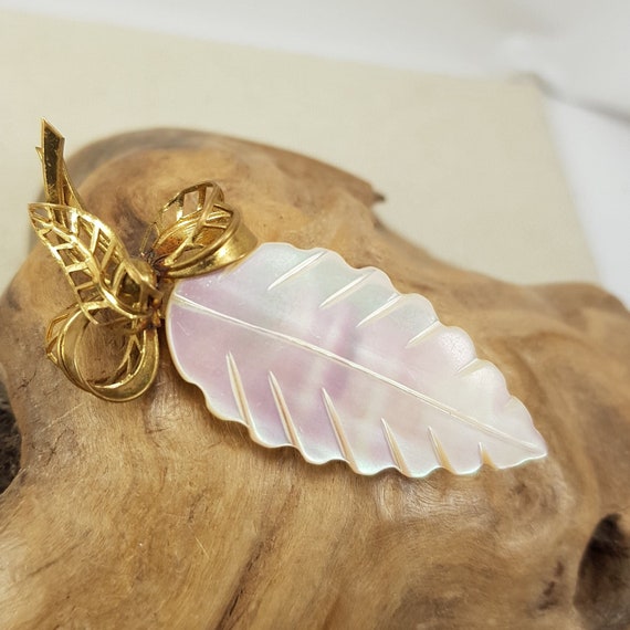 Carved Mother of Pearl Vintage Leaf Brooch Pin Etsy Australia