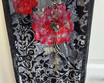 Écharpe à motif floral dévoré, rouge profond, gris et noir, châle