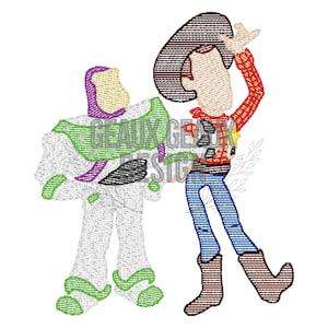 Può includere: Immagine ricamata di Woody e Buzz Lightyear del franchise Toy Story. Woody indossa il suo cappello da cowboy, il gilet e i jeans caratteristici. Buzz indossa la sua tuta da ranger spaziale con un design viola e verde.