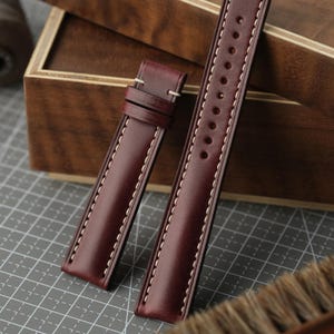 Vadderat vinrött Buttero-klockarmband - Handgjort specialdesignat läderarmband
