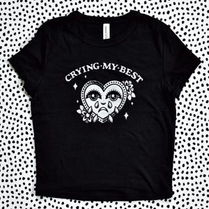 Camiseta "Crying Heart Baby": Camiseta de microfibra acanalada con estampado serigrafiado