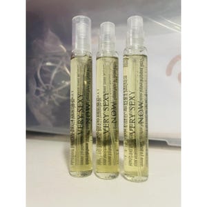 Victoria&#39;s Secret Very Sexy Now Eau De Parfum Spray 0.24  fl oz Set Of 3