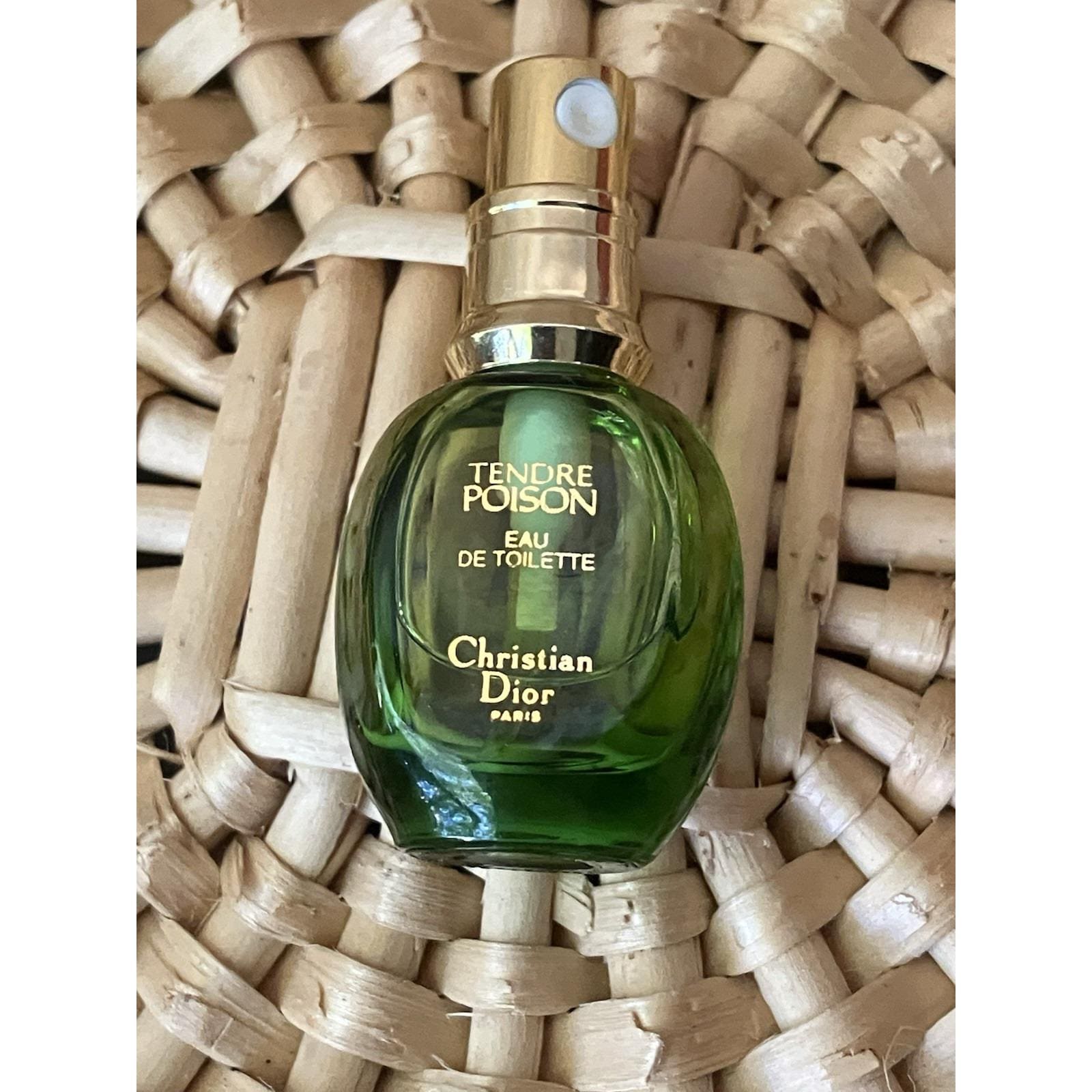 クリスチャンディオール　TENDRE POISON  100ml ボディーミスト _12.JPG