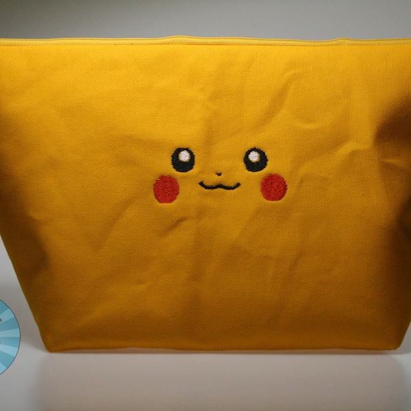 Torba na robótki na drutach//szydełkowanie//projekt rękodzieła z włóczki inspirowana twarzą Pikachu