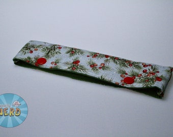 Holly, Berries, and Pine Needles DPN Holder // DPN Case // Sock Knitting Holder - Fits 6" to 7" Double Pointed Needles