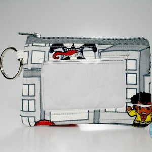 Cartera inspirada en Chibi Marvel // Cartera/monedero pequeño para identificación // Cartera con cremallera para identificación // Estuche para identificación