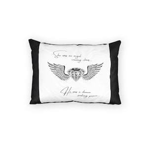 Bevingad diamant med manus Kuddefilt | Ängel och demon Citat