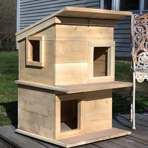 outdoor cat condo