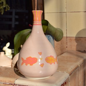 Handmade ceramic pink vase with fish illustration, fun handcrafted vase, original art, unique gift idea, home decor, one-of-a-kind, fish art