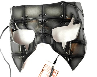 Silver Handmade Genuine Leather Mask in Rusted Steel Pattern
