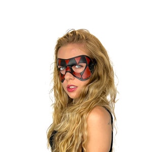 Compact Harlequin Handmade Genuine Leather Mask in Red and Black