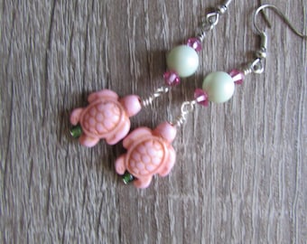 Pink Turtle Dangle Earrings: Mint Pearl Silver Earwires