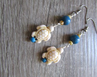 Cream Turquoise Turtle Dangle Earrings: Beaded Silver French Earwires